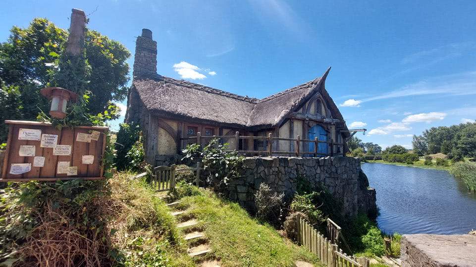 neuseeland-hobbiton-filmset-muehle