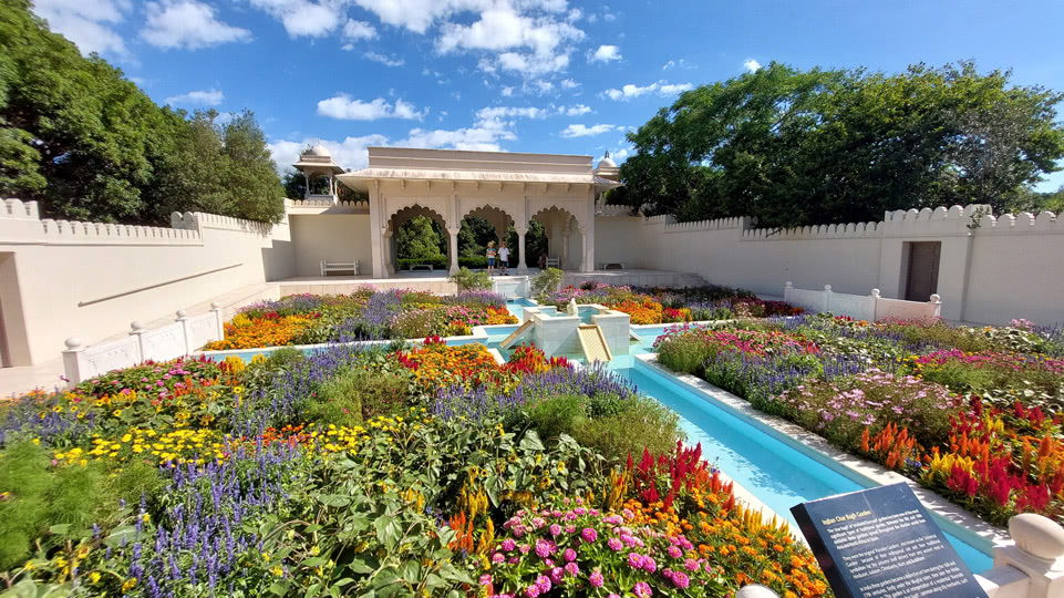 neuseeland-hobbiton-hamilton-gardens-indian-char-bagh-garden