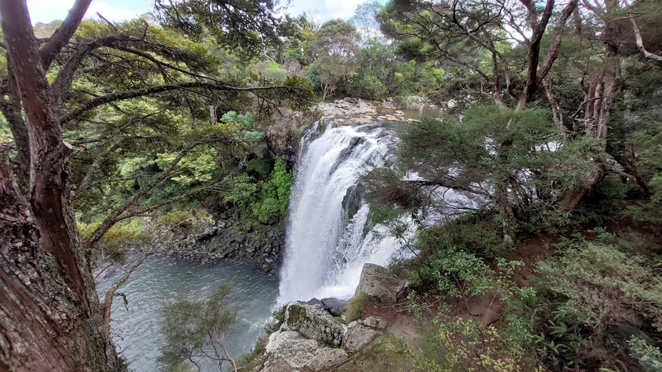 neuseeland-wetterfenster-rainbow-falls