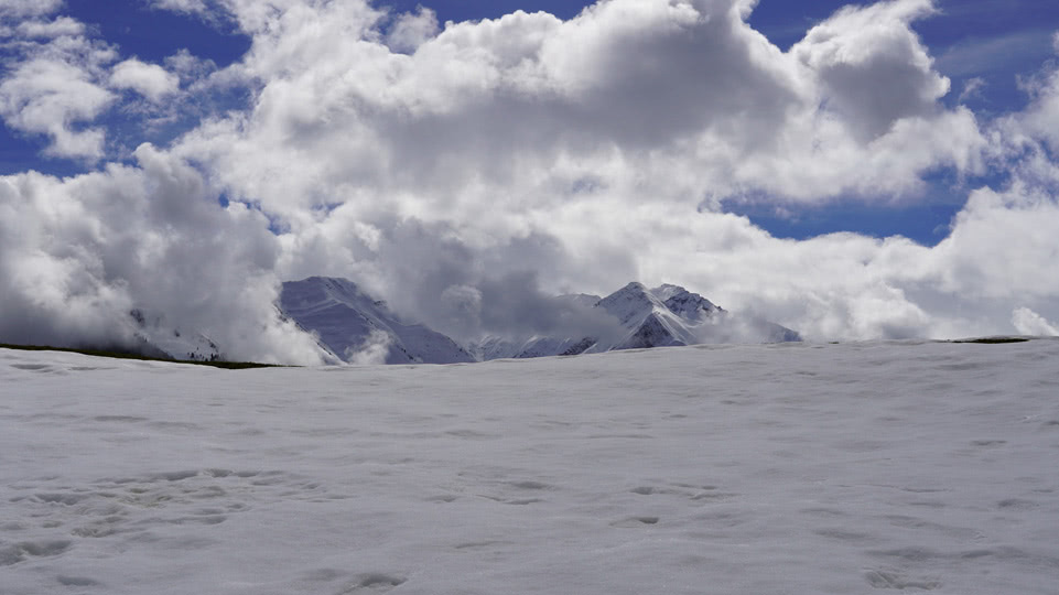 schweiz-davos-munts-schnee