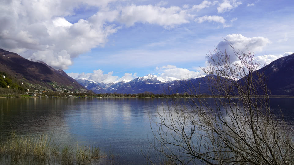 schweiz-tessin-blick-magadino