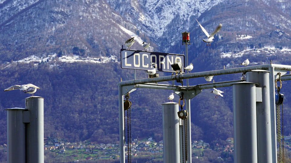 schweiz-tessin-locarno-schiffsstation