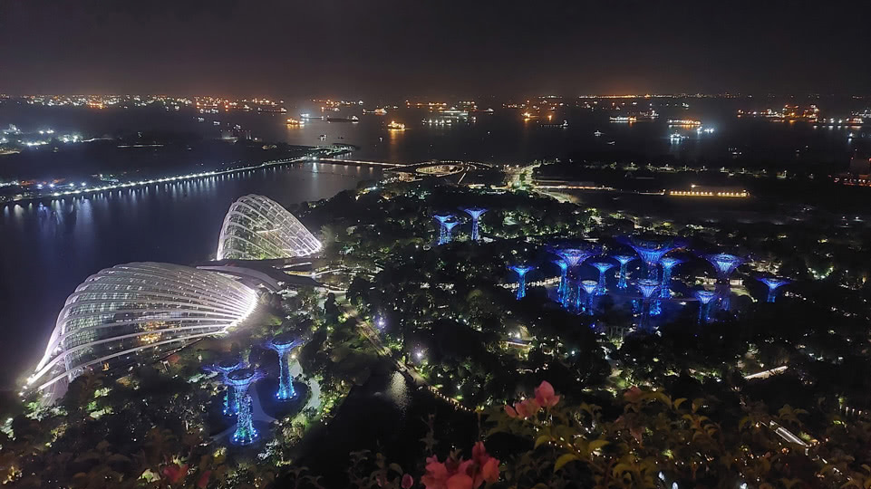 singapur-ausblick-gardens-by-the-bay-nachts