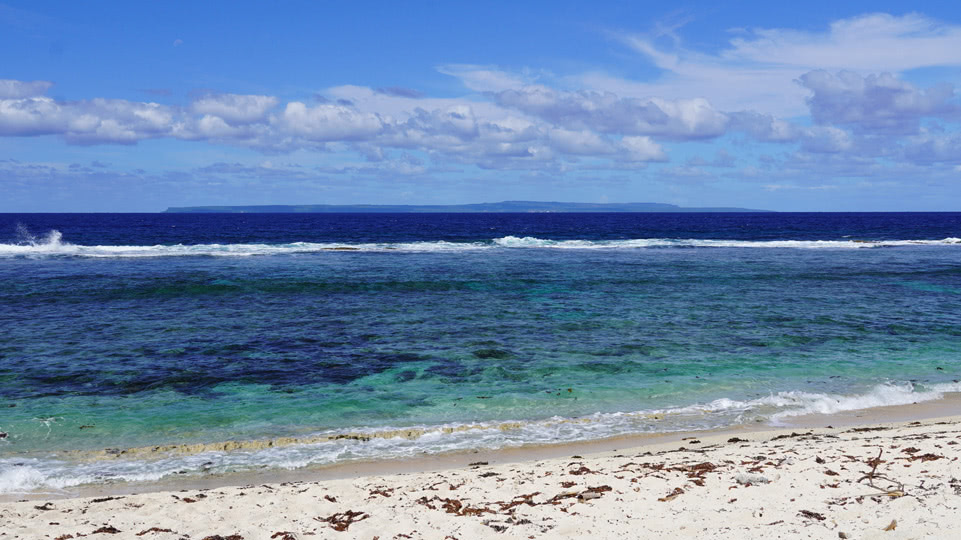 tonga-tongatapu-anahulu-cave-strand