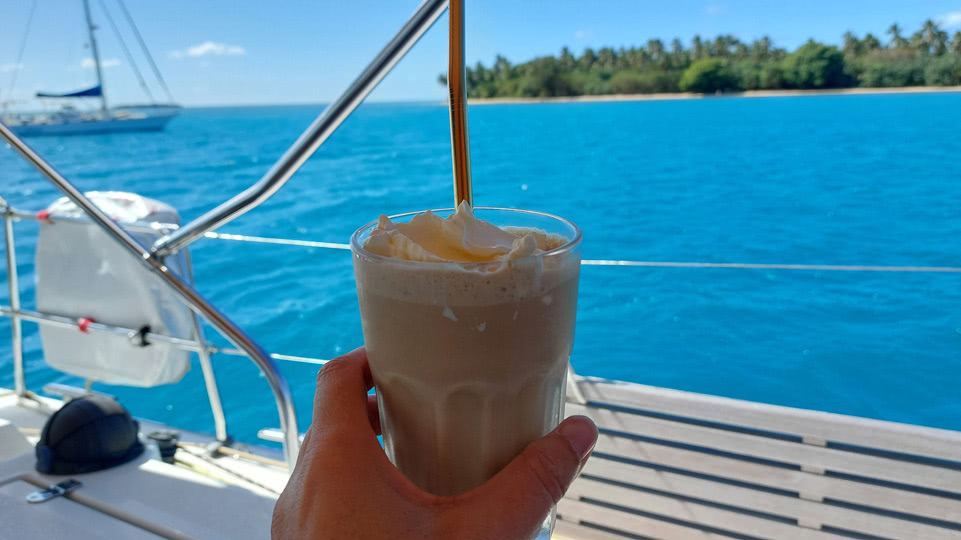 tonga-tongatapu-hausgemachtes-frappuccino