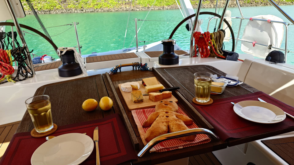 fiji-savusavu-zyklonsaison-grittibaenz-brunch