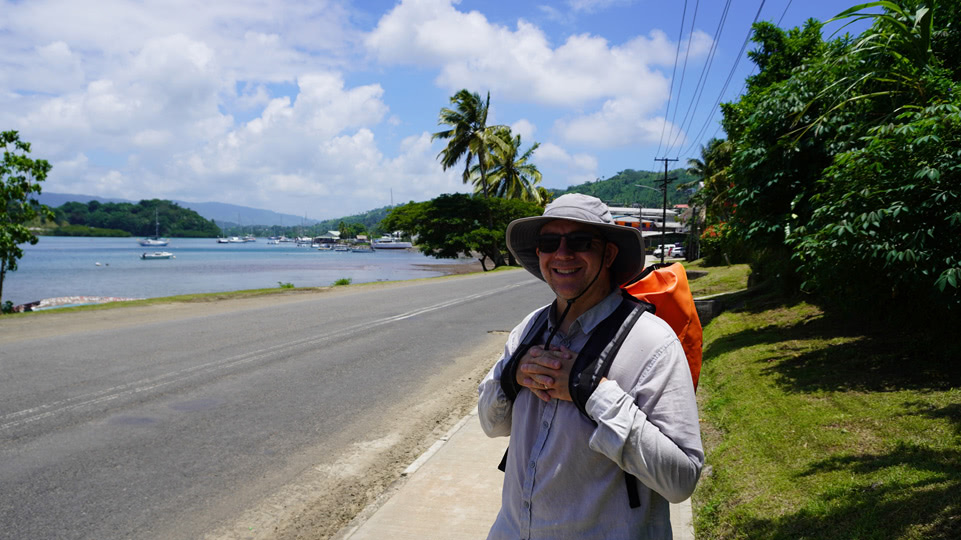 fiji-savusavu-zyklonsaison-wanderung-zurueck-am-meer