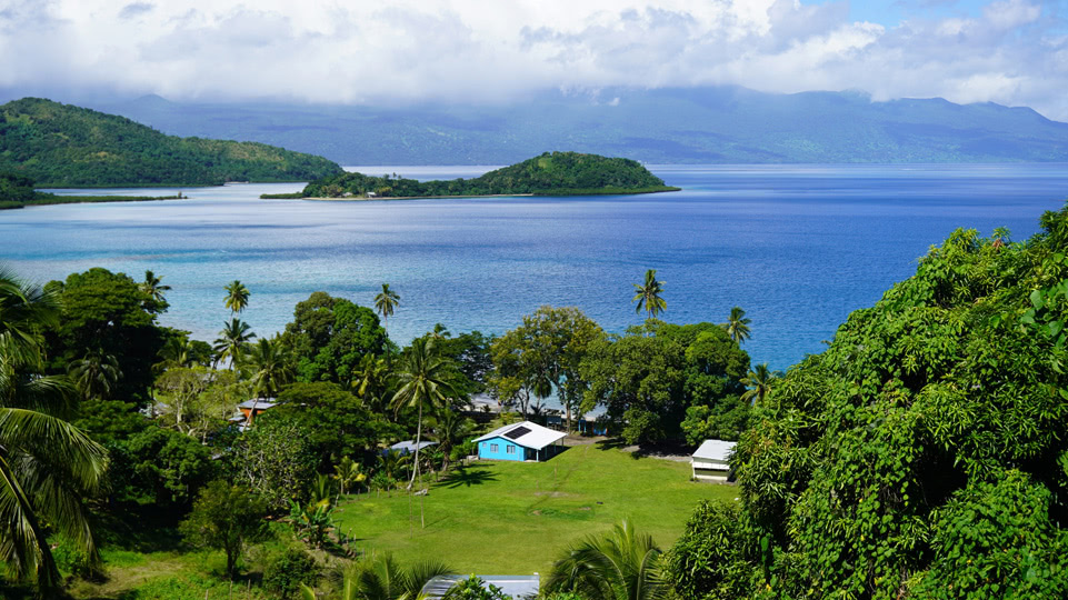 fiji-rainbow-reef-wanderung-aussicht