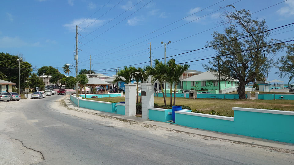 bahamas-exumas-george-town-strasse