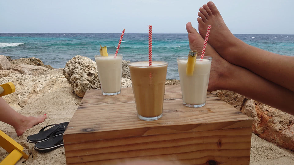 susanne-besuch-drinks-mambo-beach